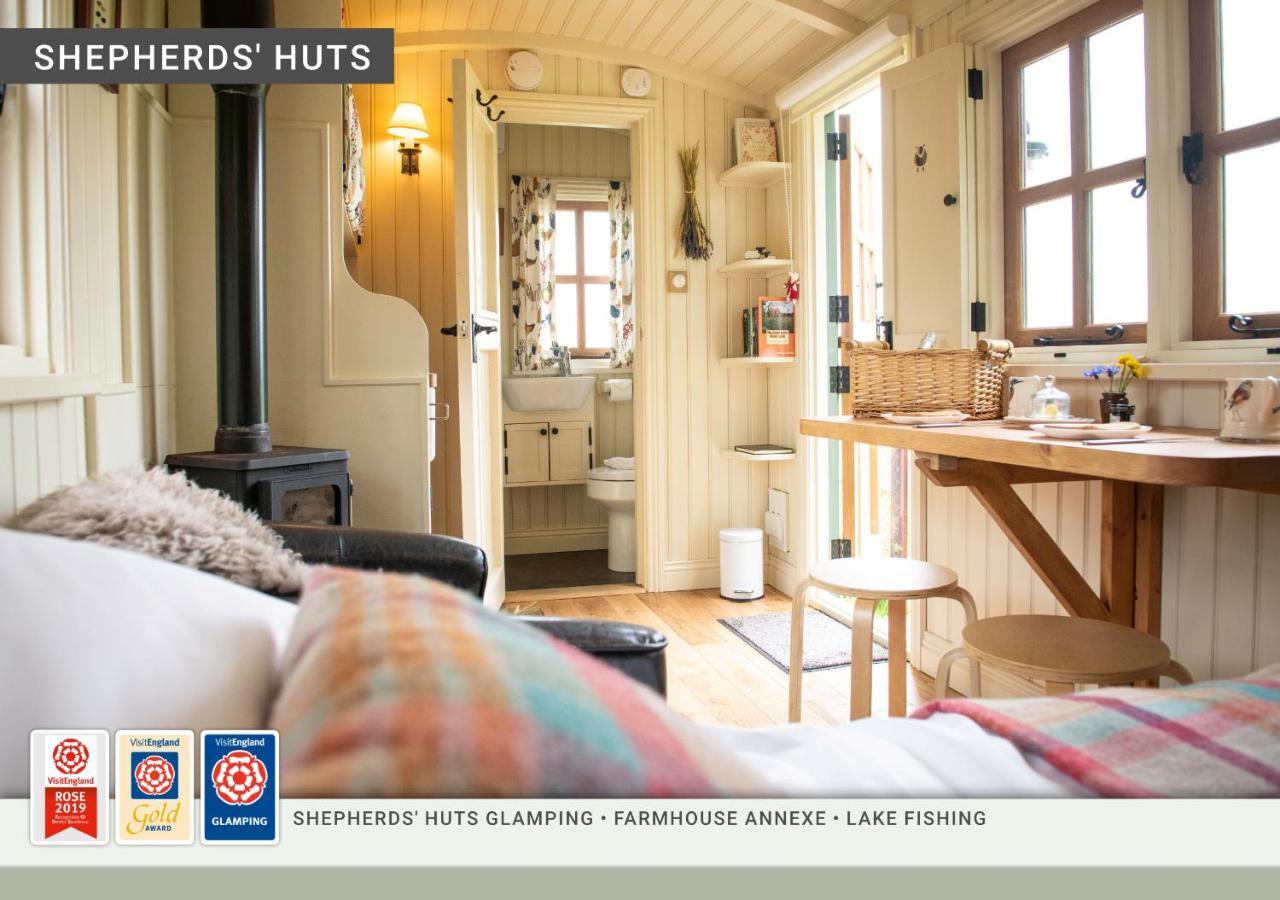Morndyke Shepherds Huts Campsite Thirsk